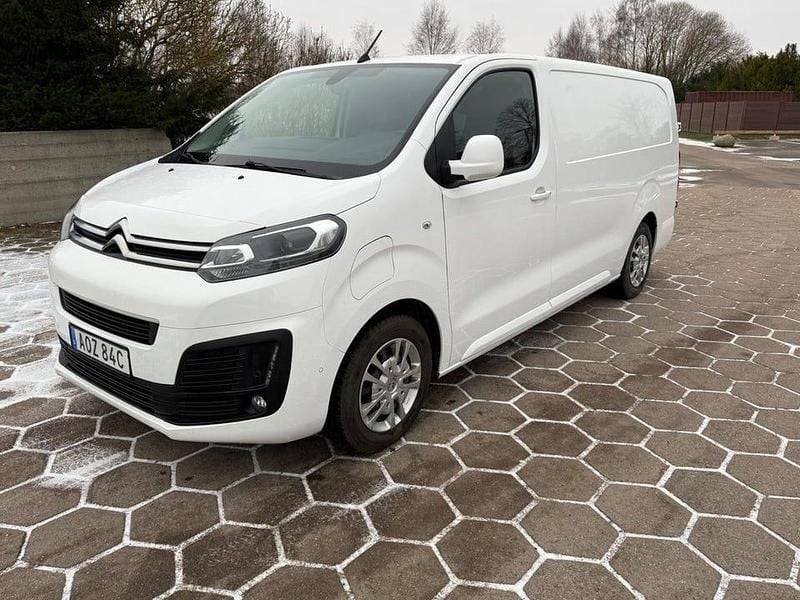 Vit Begagnad 2021 Citroën e-Jumpy Minibuss | 229 900 kr (Marknadspris) - Bild 1/4
