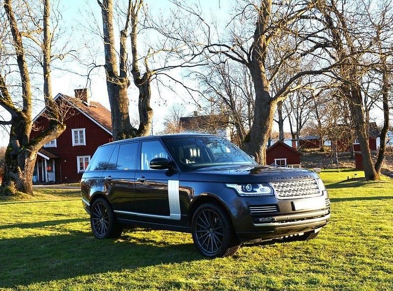 Begagnad Land Rover Range Rover Autobiography 510 HK (375 kW) 2013 Antracitgrå met/svart skinn SUV