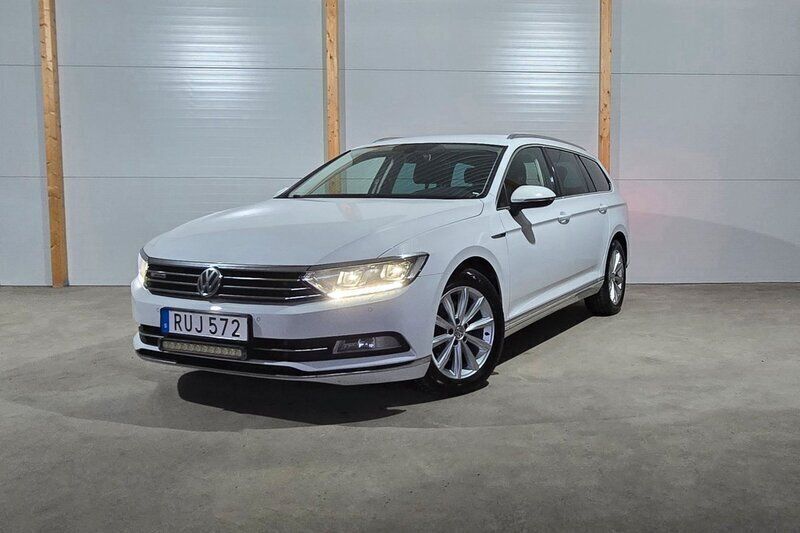 Vit Begagnad 2015 VW Passat GT Kombi | 159 900 kr (Marknadspris) - Bild 1/3