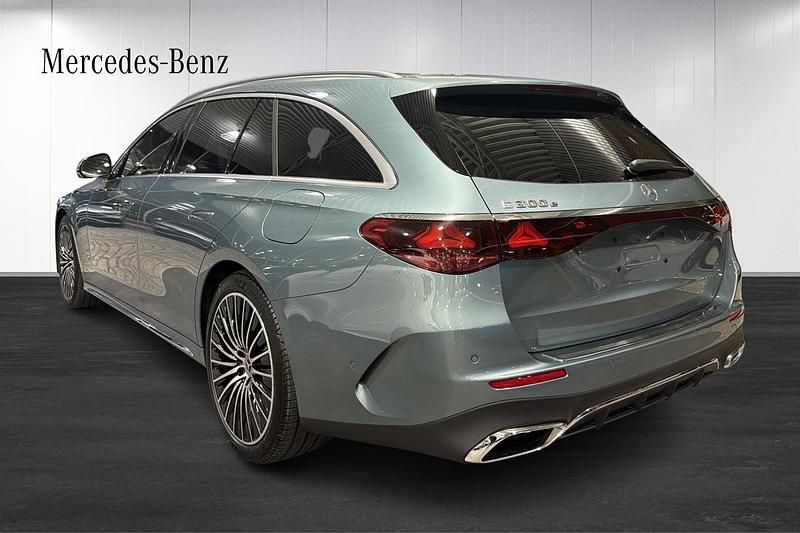 Ny Mercedes E300 Advanced 313 HK (230 kW) 2026 Svart Kombi