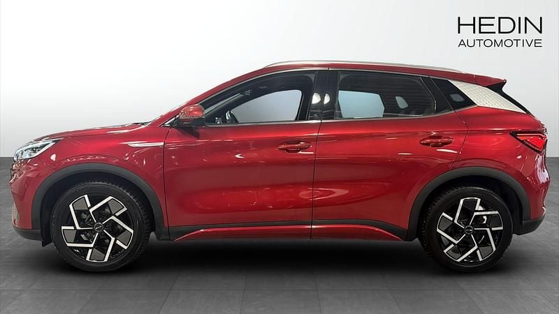 Begagnad BYD Atto 3 150 kW (204 HK) 2022 Röd SUV