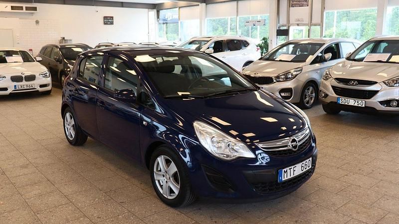 Blå Begagnad 2012 Opel Corsa Enjoy Halvkombi | 59 900 kr (Lite dyr) - Bild 1/4