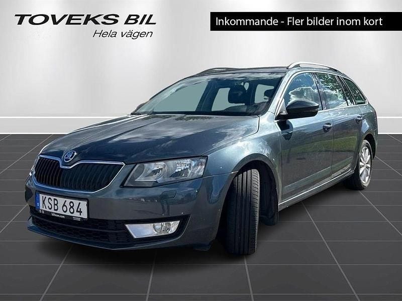 Grå Begagnad 2014 Skoda Octavia Ambition Kombi | 109 900 kr (Marknadspris) - Bild 1/1