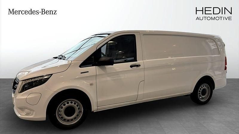 Vit Begagnad 2024 Mercedes Vito Van | 436 250 kr - Bild 1/4