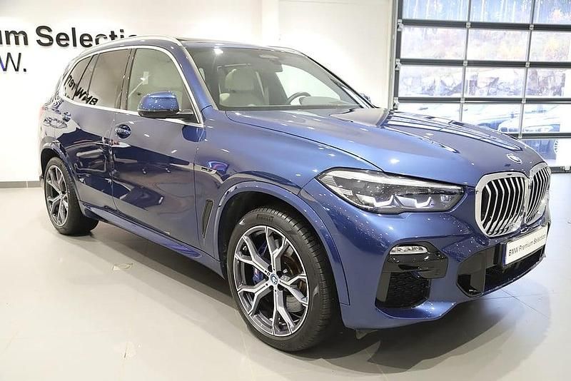 Blå Begagnad 2022 BMW X5 M Sport SUV | 699 000 kr (Superpris) - Bild 1/4