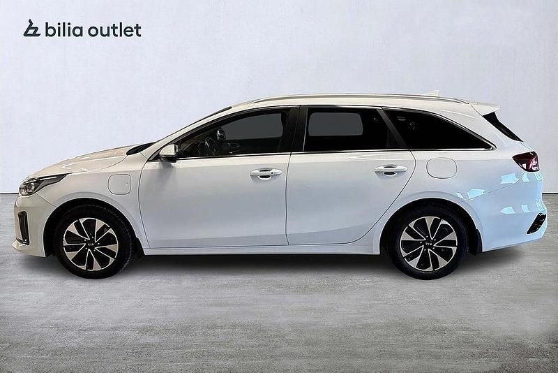 Begagnad Kia Ceed Sportswagon 141 HK (103 kW) 2020 Vit Kombi