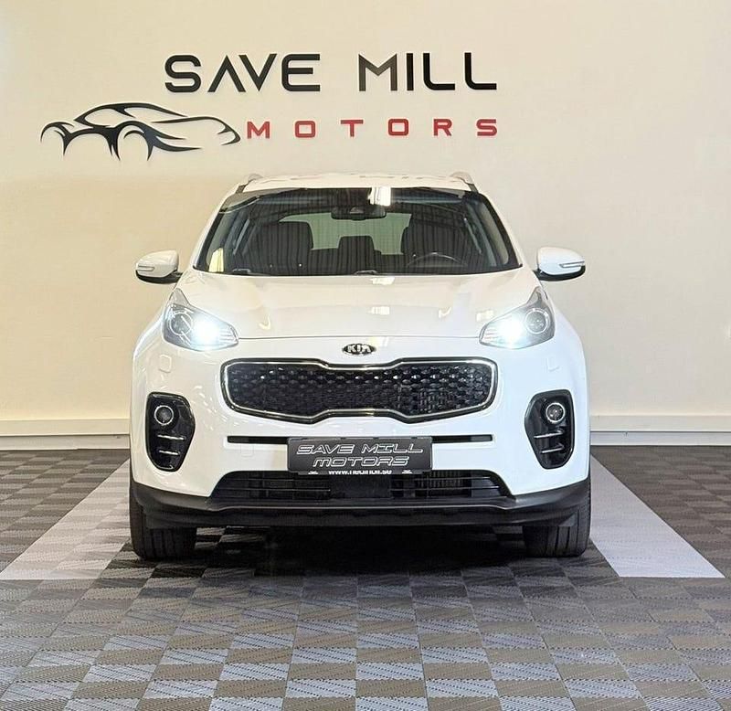 Vit Begagnad 2017 Kia Sportage Advance SUV | 154 900 kr (Marknadspris) - Bild 1/4