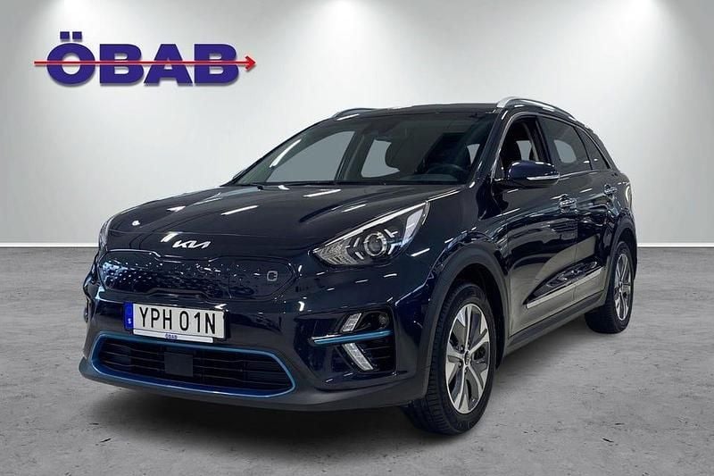 Begagnad Kia e-Niro Advance 150 kW (204 HK) 2021 Blå SUV