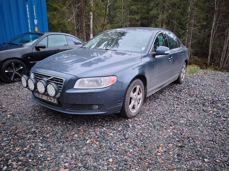 Blå Begagnad 2007 Volvo S80 Summum Sedan | 25 000 kr (Bra pris) - Bild 1/4