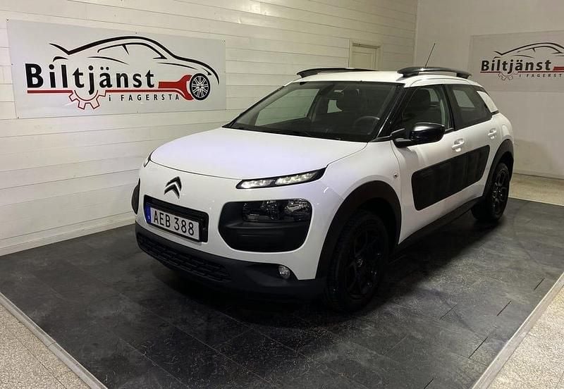 Vit Begagnad 2014 Citroën C4 Cactus PureTech Halvkombi | 54 900 kr (Marknadspris) - Bild 1/4