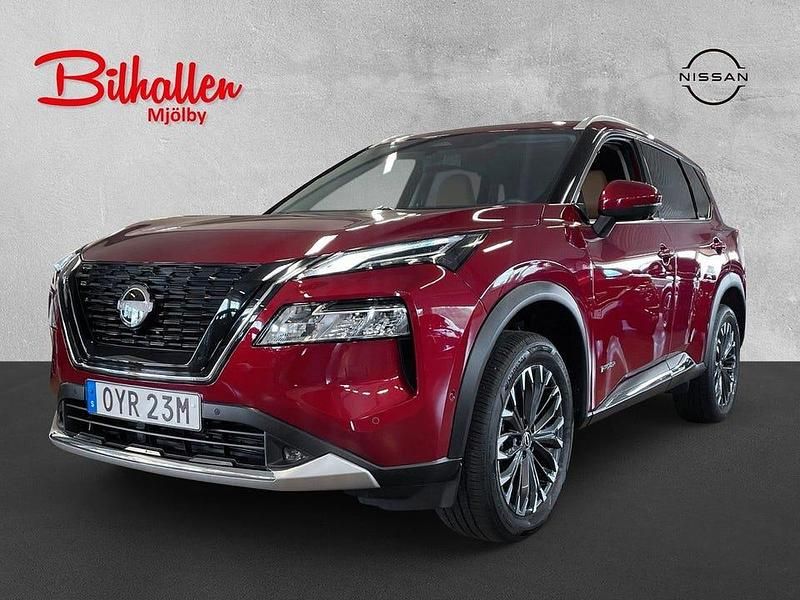 Röd Begagnad 2024 Nissan X-Trail Tekna SUV | 469 000 kr (Dyr) - Bild 1/4