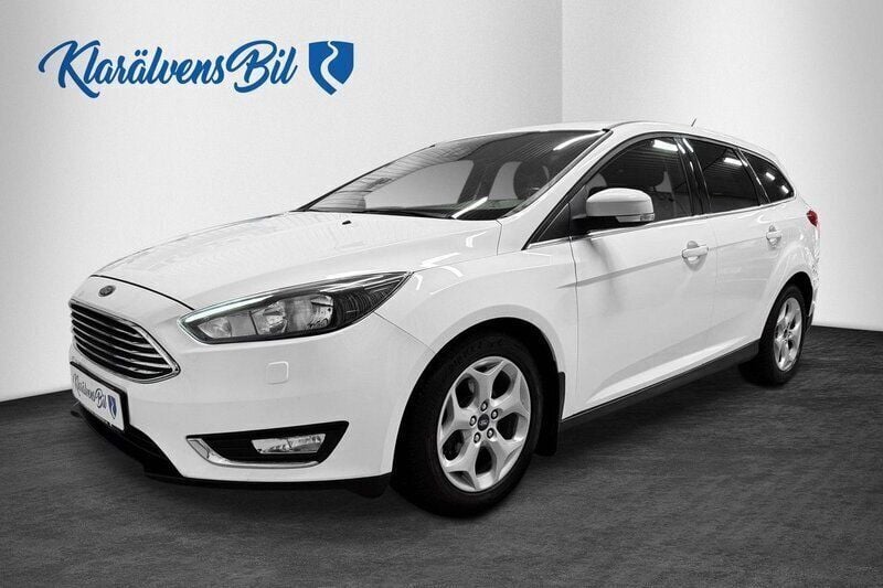 Vit Begagnad 2017 Ford Focus Titanium Kombi | 119 900 kr (Bra pris) - Bild 1/4