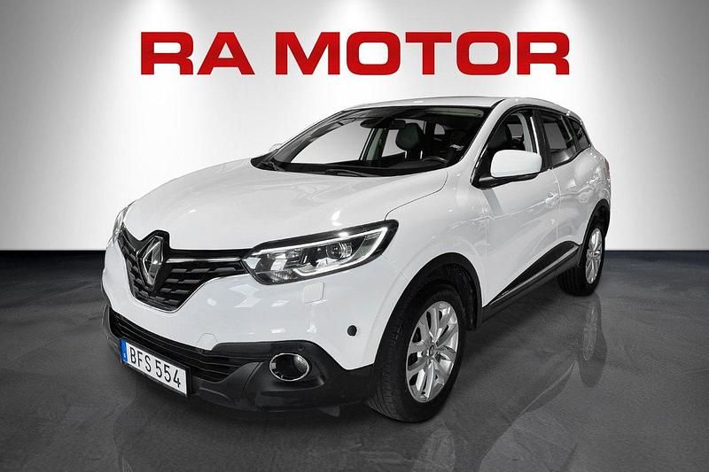 Vit Begagnad 2017 Renault Kadjar LIMITED SUV | 119 900 kr (Marknadspris) - Bild 1/4