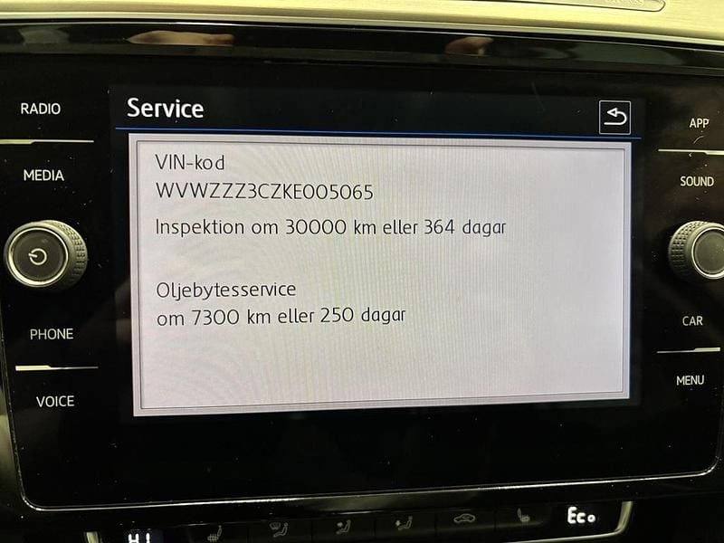 Grå Begagnad 2019 VW Passat GTE Kombi | 149 900 kr (Bra pris) - Bild 1/4