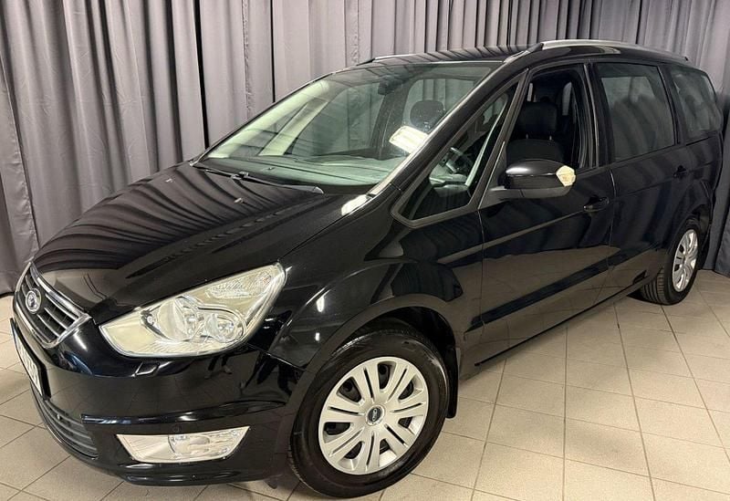Svart Begagnad 2014 Ford Galaxy Trend Minibuss | 84 900 kr (Marknadspris) - Bild 1/4