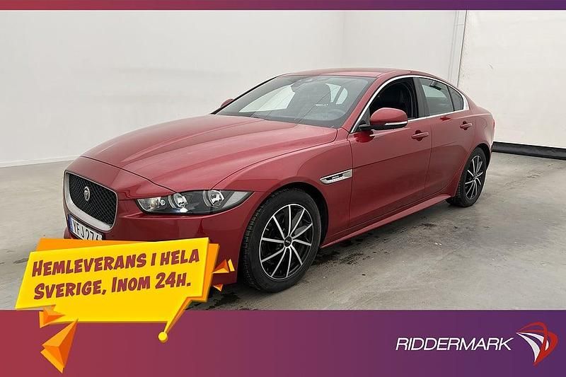 Begagnad Jaguar XE R-Sport 241 HK (177 kW) 2016 Röd Sedan