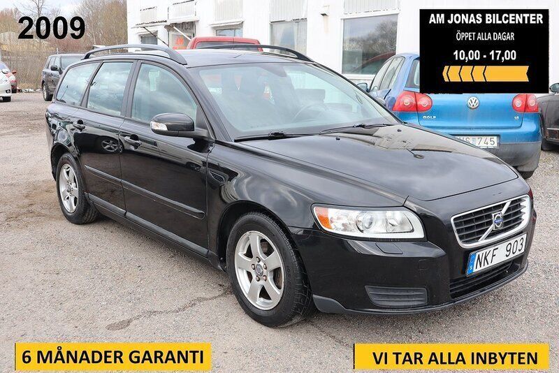 Svart Begagnad 2008 Volvo V50 Kombi | 39 900 kr (Marknadspris) - Bild 1/4