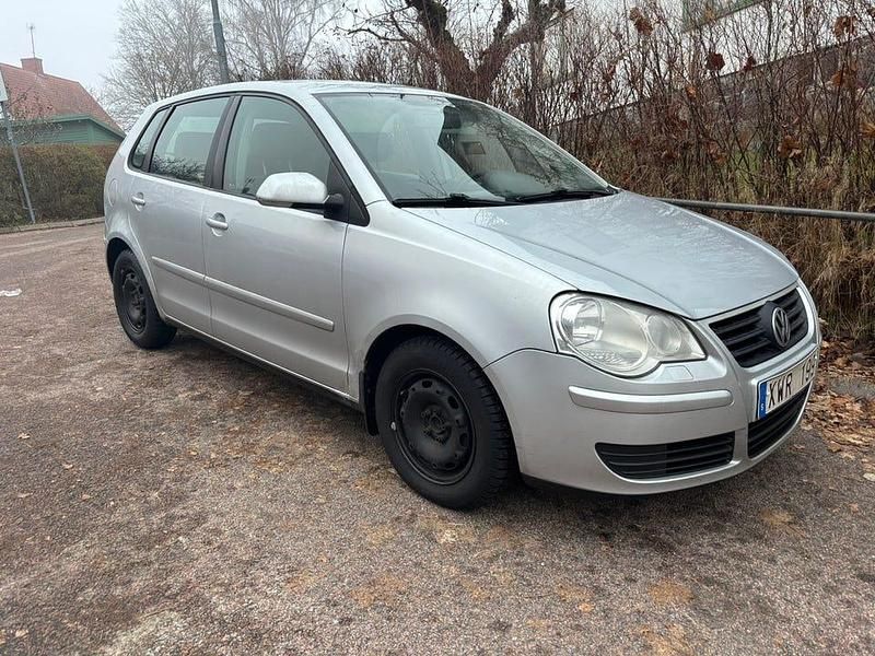 Begagnad 2006 VW Polo Halvkombi | 15 900 kr (Marknadspris) - Bild 1/3