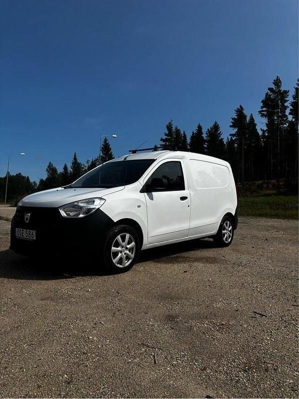 Vit Begagnad 2015 Dacia Dokker Express Van | 45 000 kr (Superpris) - Bild 1/4