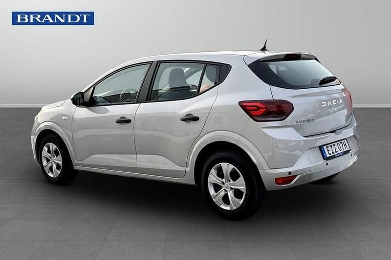 Begagnad Dacia Sandero Essentiel 91 HK (66 kW) 2023 Grå