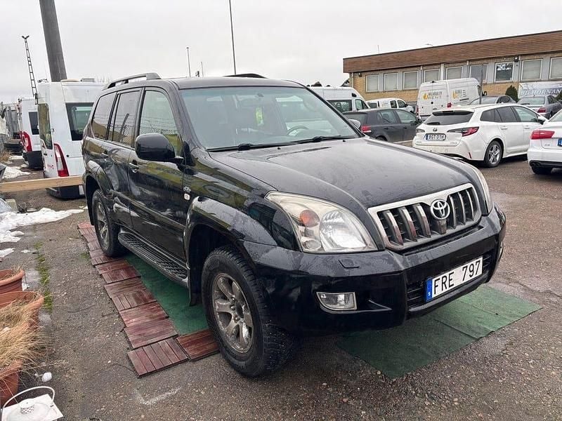 Begagnad Toyota Land Cruiser 173 HK (127 kW) 2007 Svart SUV
