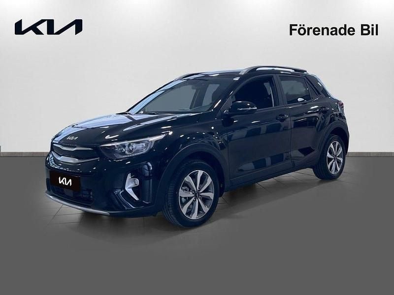 Röd Begagnad 2024 Kia Stonic Advance SUV | 257 700 kr (Marknadspris) - Bild 1/4