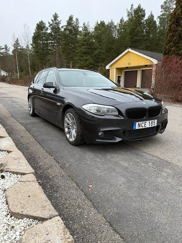 Begagnad 2013 BMW 525 M Sport Kombi | 95 000 kr (Bra pris) - Bild 1/4