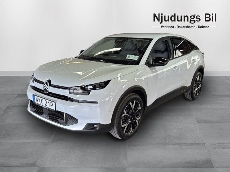 Vit Ny 2025 Citroën C4 PureTech Halvkombi | 296 900 kr (Marknadspris) - Bild 1/4