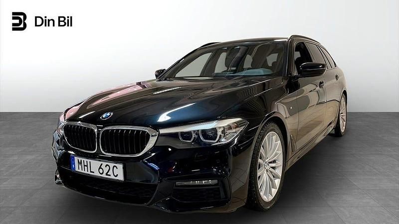 Svart Begagnad 2019 BMW 530 M Sport Kombi | 329 900 kr - Bild 1/4