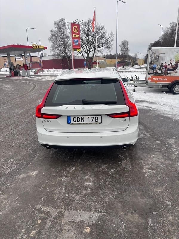 Begagnad Volvo V90 190 HK (139 kW) 2020 Kombi