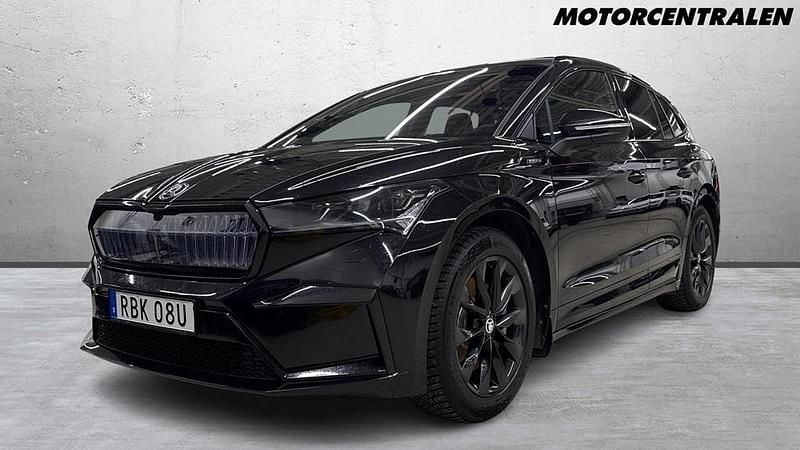 Begagnad Skoda Enyaq iV SportLine 210 kW (286 HK) 2024 Svart SUV