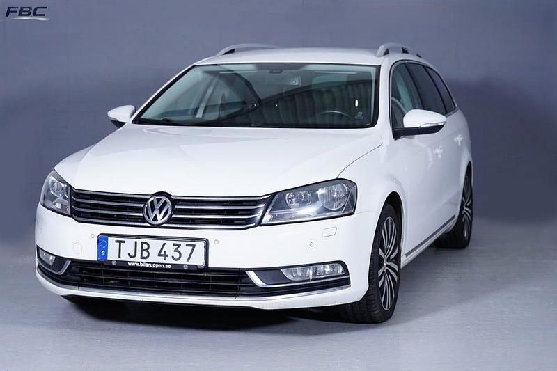Vit Begagnad 2014 VW Passat GT Kombi | 74 800 kr (Bra pris) - Bild 1/4