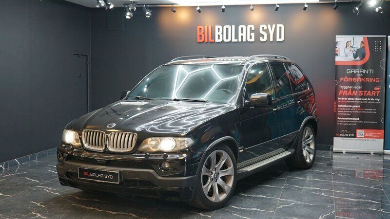 Svart Begagnad 2004 BMW X5 SUV | 229 000 kr - Bild 1/4