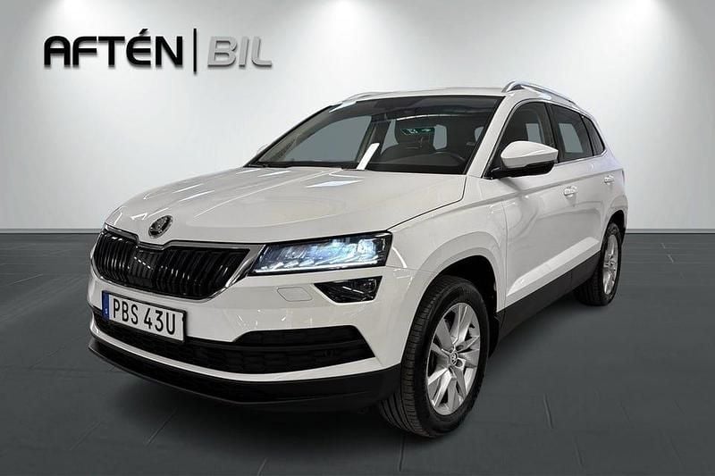 Vit Begagnad 2021 Skoda Karoq Style SUV | 309 800 kr (Marknadspris) - Bild 1/3