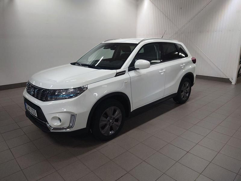 Begagnad Suzuki Vitara 130 HK (95 kW) 2023 Vit SUV