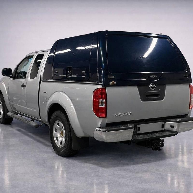 Begagnad Nissan Navara 171 HK (125 kW) 2008 Silver