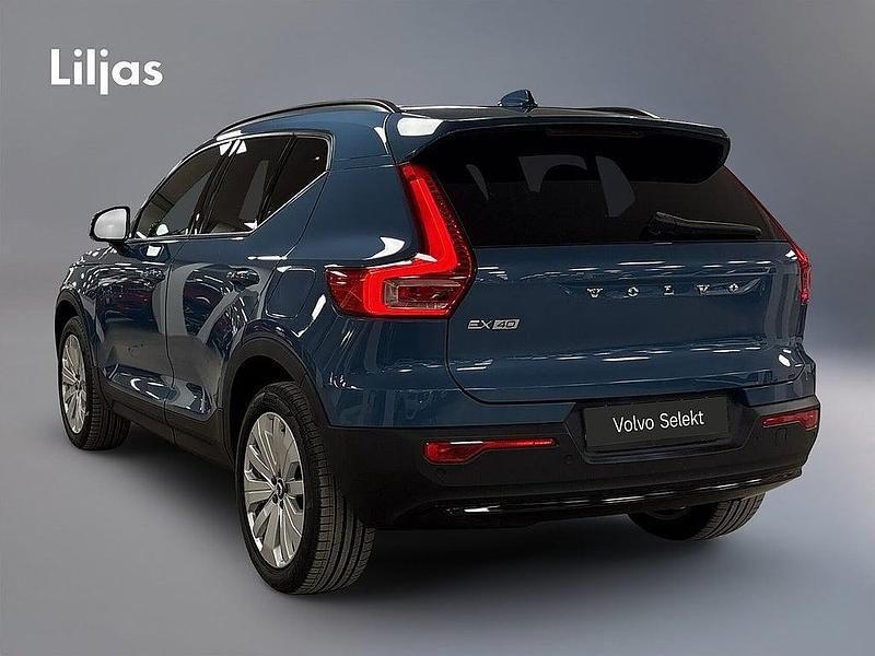 Begagnad Volvo EX40 Single Motor Extended Range 188 kW (256 HK) 2024 Blå SUV
