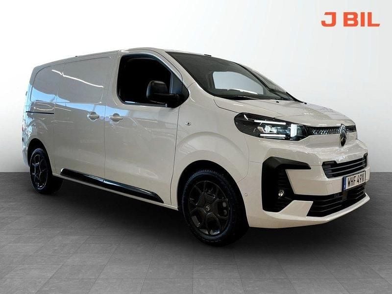 Vit (vit kaolin) Ny 2025 Citroën Jumpy Business Class Minibuss | 387 375 kr (Superpris) - Bild 1/4