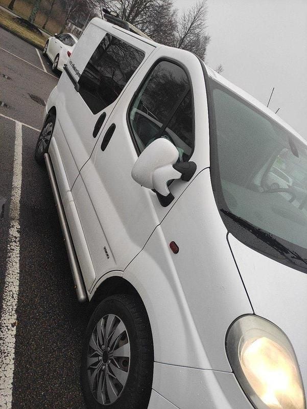 Vit Begagnad 2012 Opel Vivaro Van | 50 000 kr (Bra pris) - Bild 1/4