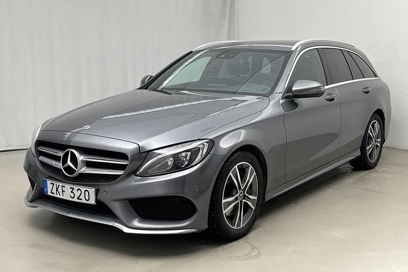 Grå Begagnad 2018 Mercedes C180 AMG line Kombi | 199 000 kr (Bra pris) - Bild 1/4