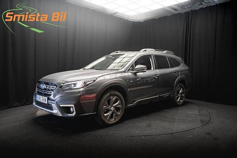 Grå Begagnad 2021 Subaru Outback Kombi | 294 900 kr (Lite dyr) - Bild 1/3