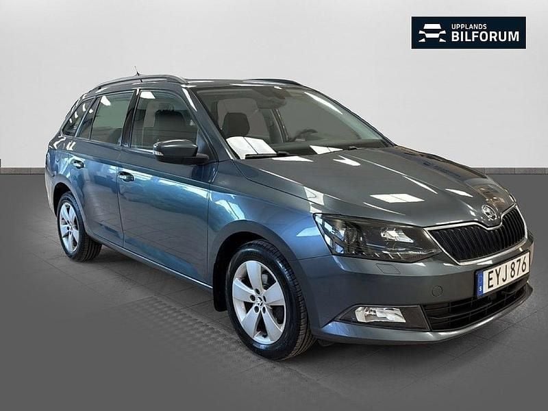 Begagnad Skoda Fabia Elegance 90 HK (66 kW) 2015 Silver Kombi