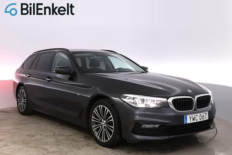 Grå Begagnad 2017 BMW 520 Kombi | 234 900 kr (Lite dyr) - Bild 1/4