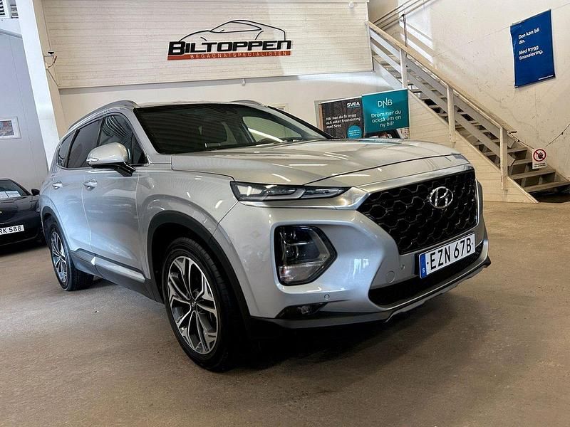 Okänd Begagnad 2019 Hyundai Santa Fe Premium SUV | 319 000 kr (Marknadspris) - Bild 1/4