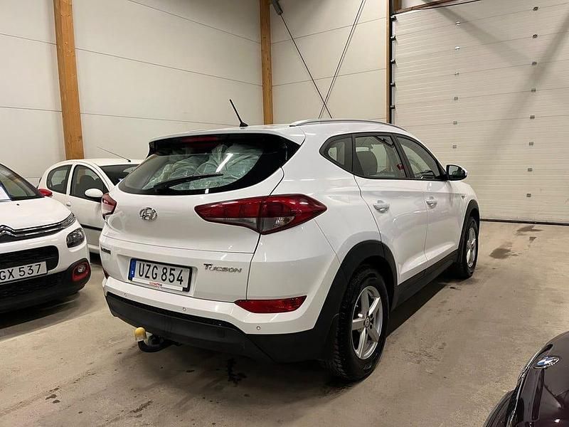 Begagnad Hyundai Tucson Select 132 HK (97 kW) 2016 Vit SUV