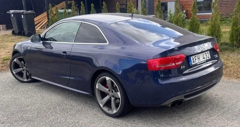 Blå Begagnad 2011 Audi A5 Comfort Sportkupé | 119 900 kr (Marknadspris) - Bild 1/4