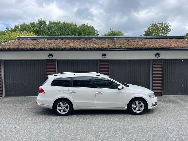 Vit Begagnad 2014 VW Passat Kombi | 68 000 kr (Bra pris) - Bild 1/4