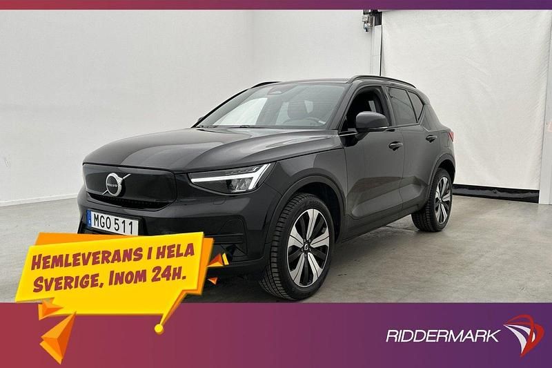 Svart Begagnad 2023 Volvo XC40 Core SUV | 329 800 kr - Bild 1/3