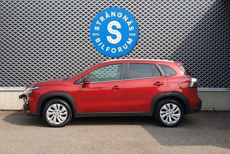 Röd Begagnad 2022 Suzuki SX4 S-Cross SUV | 225 000 kr (Marknadspris) - Bild 1/4