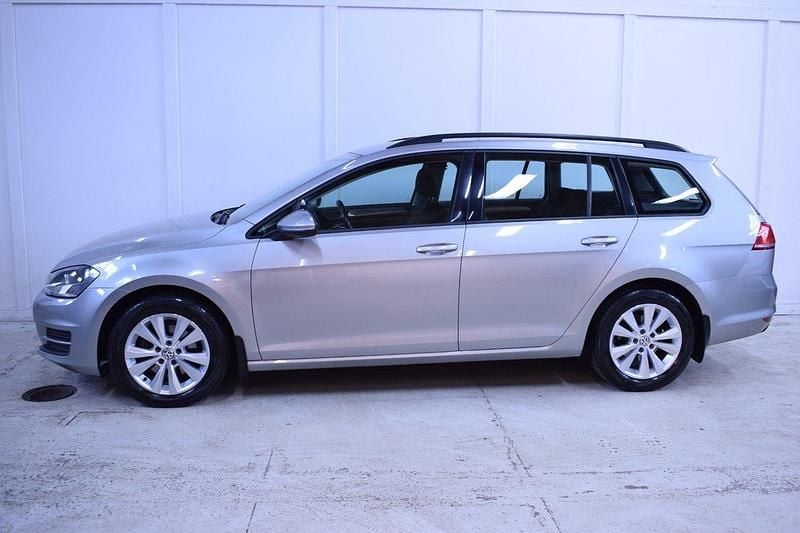 Silver Begagnad 2015 VW Golf VII Kombi | 89 900 kr (Marknadspris) - Bild 1/4